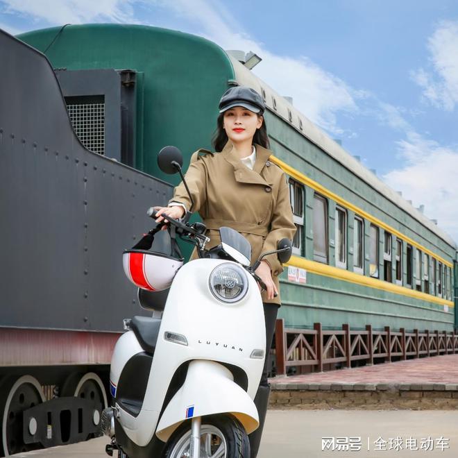 电车换的新电瓶要充电吗_电车换新电瓶_电瓶车换新电瓶